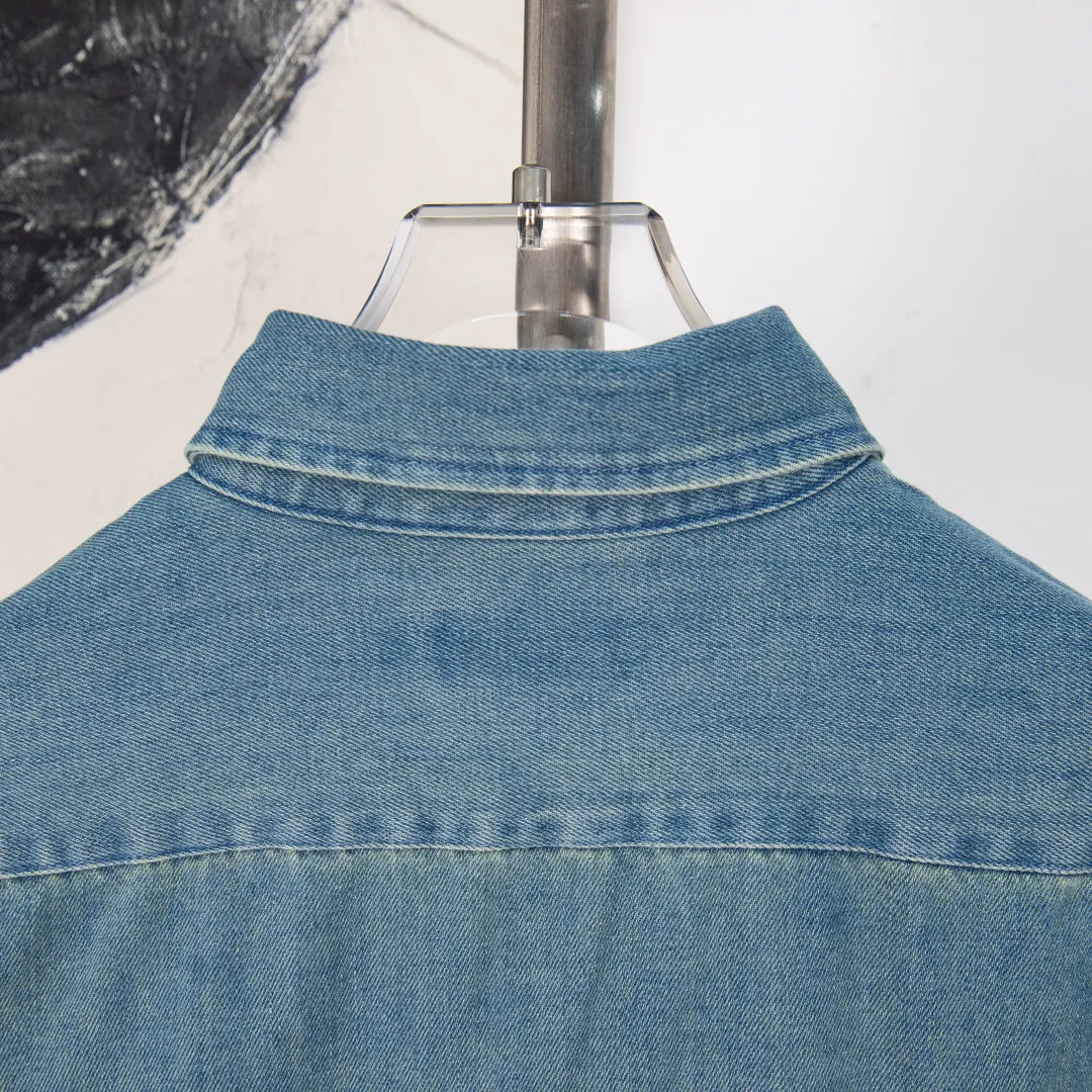 P300 zp version [exclusive supply] - Ralph Lauren/Ralph Lauren Four Seasons classic American retro Vintage style nostalgic washed red label denim long-sleeved shirt - 10X10 OE/super soft denim denim fabric ✅ - 100% restoration of workmanship, apricot three-strand washed thick thread ✅ - Custom dyed original transparent white buttons, size division ✅ - A versatile shirt that can be worn in all seasons, oversized version, translucent fading, can be worn alone It can also be worn as a layer as a coat or as an inner layer of a sweater. It has a slightly aged look and is washed and faded. It is naturally white. The upper body is retro and casual. It can save the mismatch. Color: Denim Blue Size: S M L XL Number: WW10741